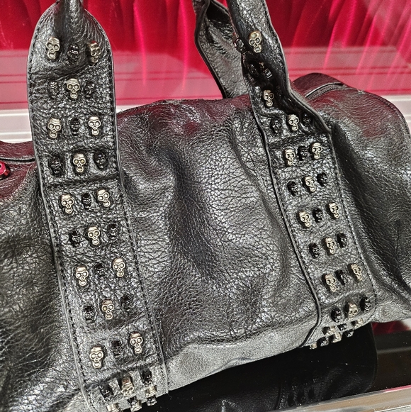 Vintage Barrel Bag Purse with Studded Skulls Black Faux Leather Medium Size HTF - Picture 2 of 12